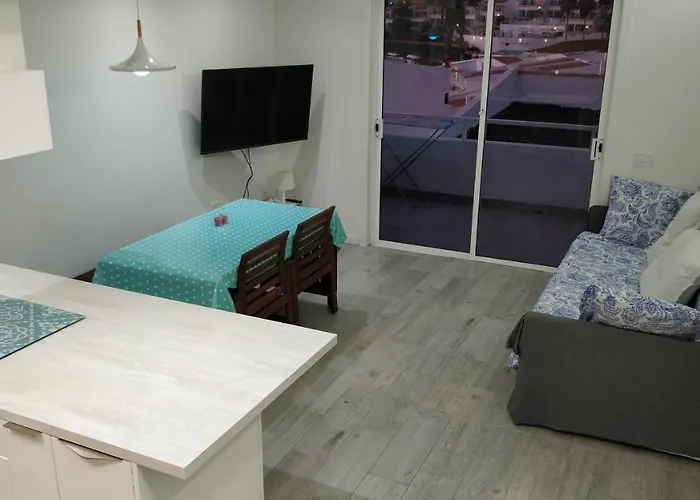 New Deluxe Sunny Villa *