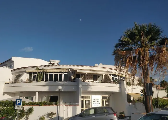 New Deluxe Sunny וילה אדחה