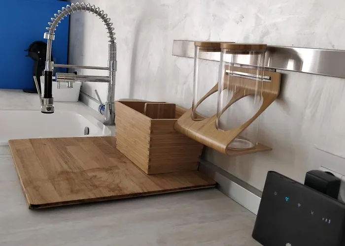 New Deluxe Sunny * אדחה