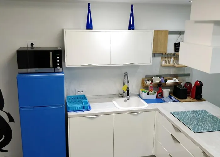 New Deluxe Sunny فيلة