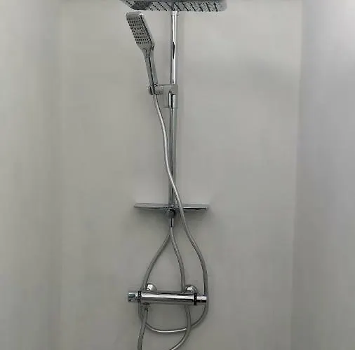 New Deluxe Sunny * أذيخي